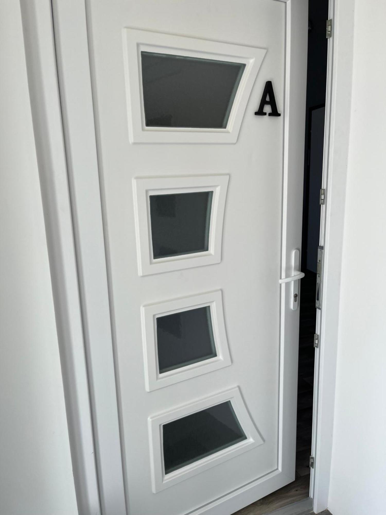 Centr00M Apartman Dunafoldvar Szoba fotó